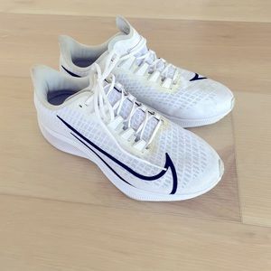 NIKE ZOOM PEGASUS 37  shoes